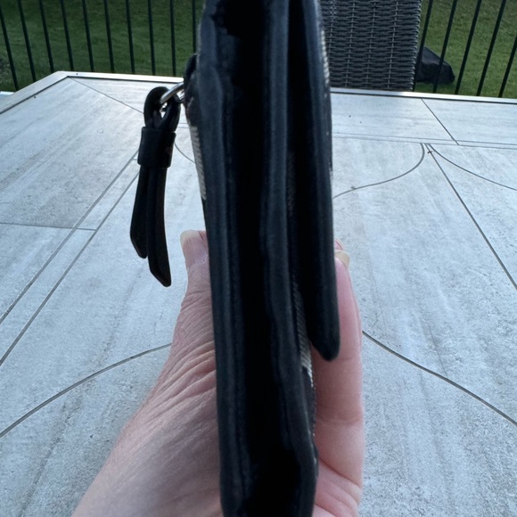 Coach Signature Tri-fold Wallet - Picture 10 of 10